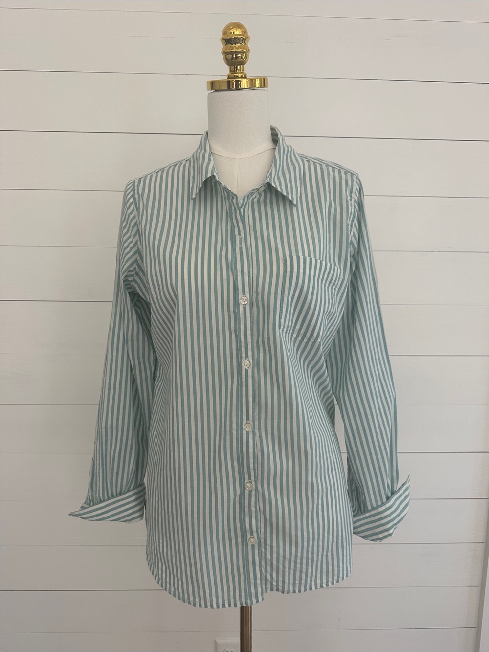 Trovata Birds of Paradise Vertical Stripe Button-Down Shirt - Mint & White